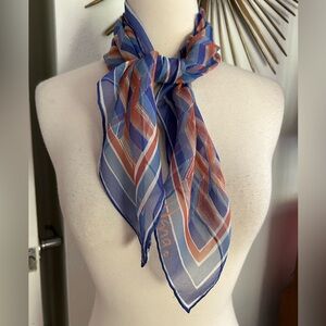 🍄 Vintage Vera Silk Blend Scarf